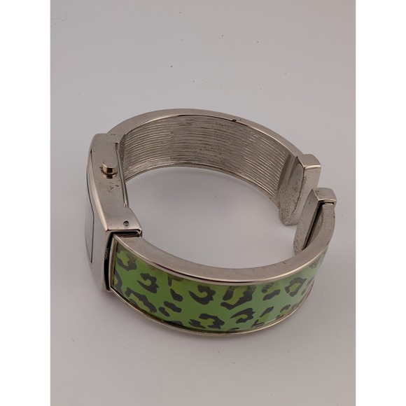 Vernier Green Leopard Print Watch Women 25mm Case Bangle Band- New Battery - Picture 6 of 8